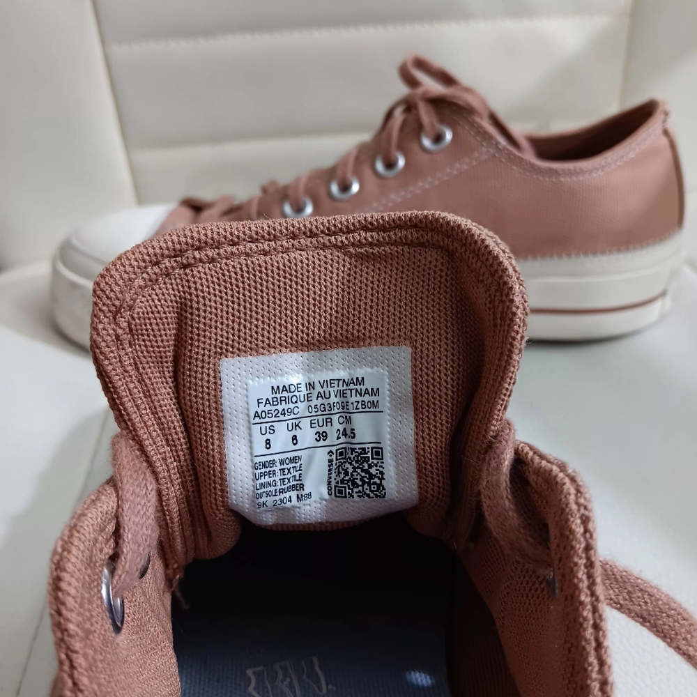 Converse Women's Low Top Canvas Sneakers in Dusty Pink - Picture 8 of 9